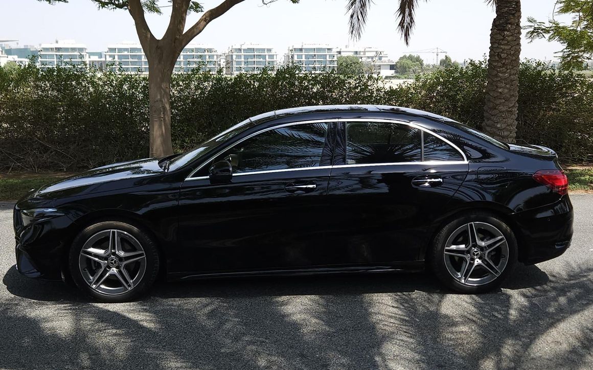 Mercedes A200 - image 2