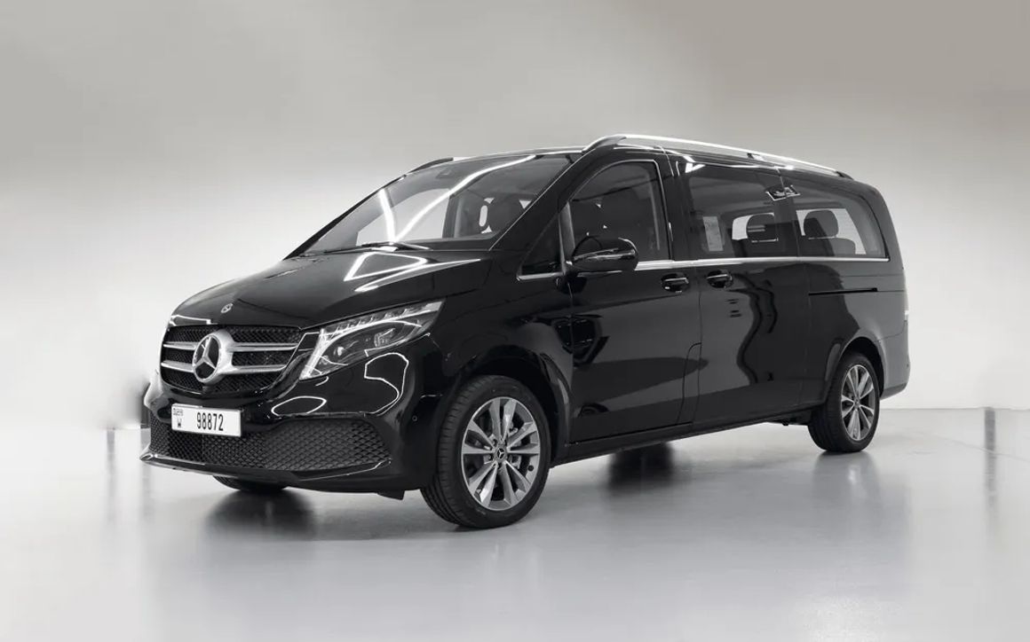 Mercedes V250 - image 1