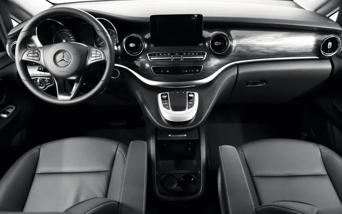 Mercedes V250 - image 6