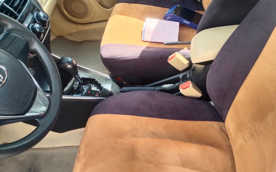 TOYOTA YARIS - image 5