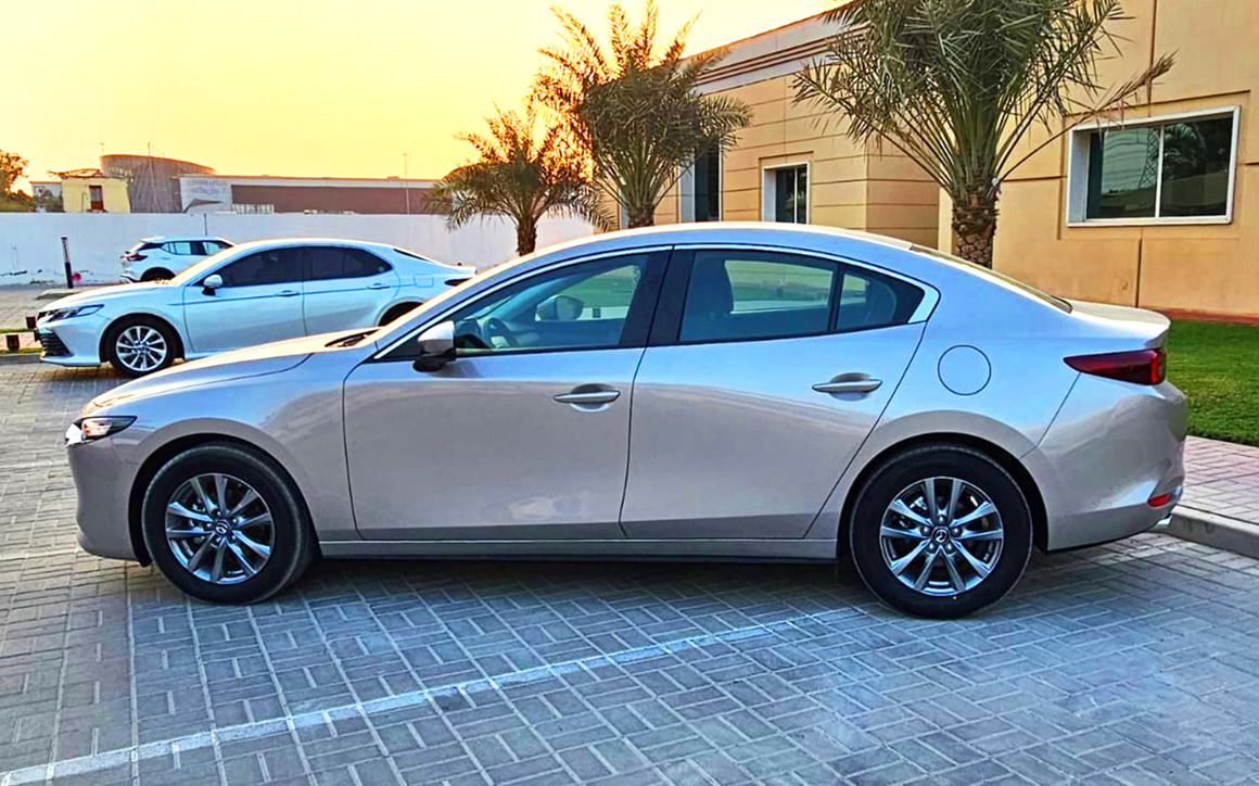 Mazda 3 - image 5
