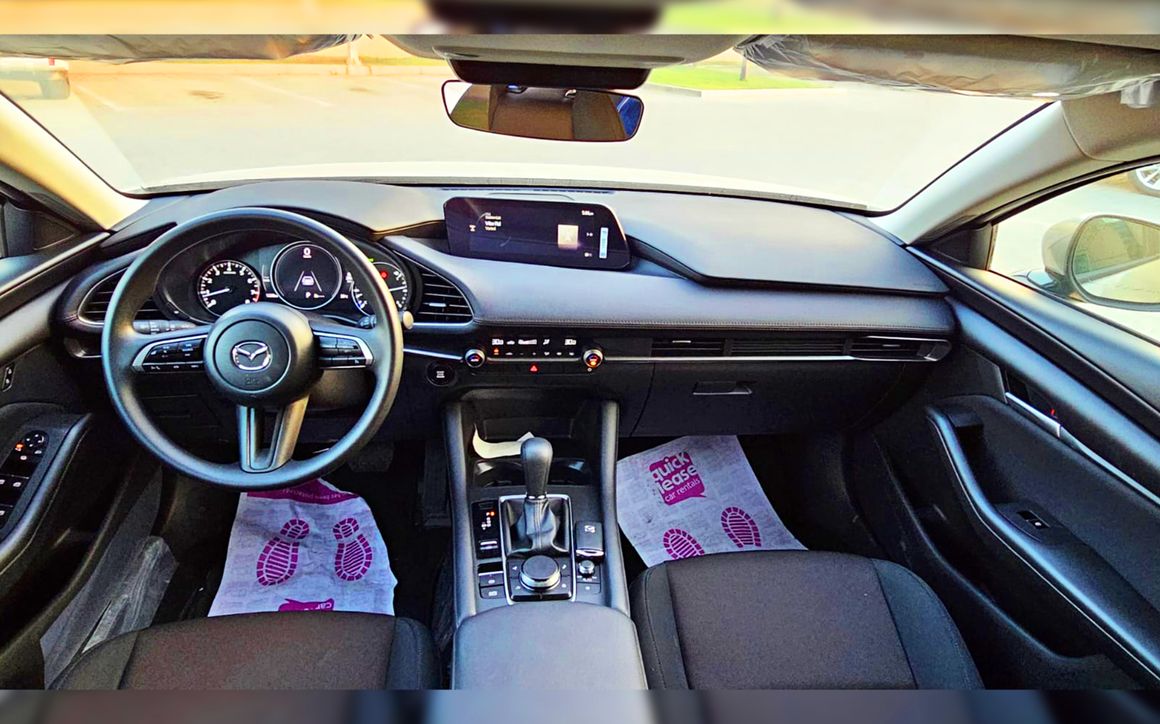 Mazda 3 - image 8