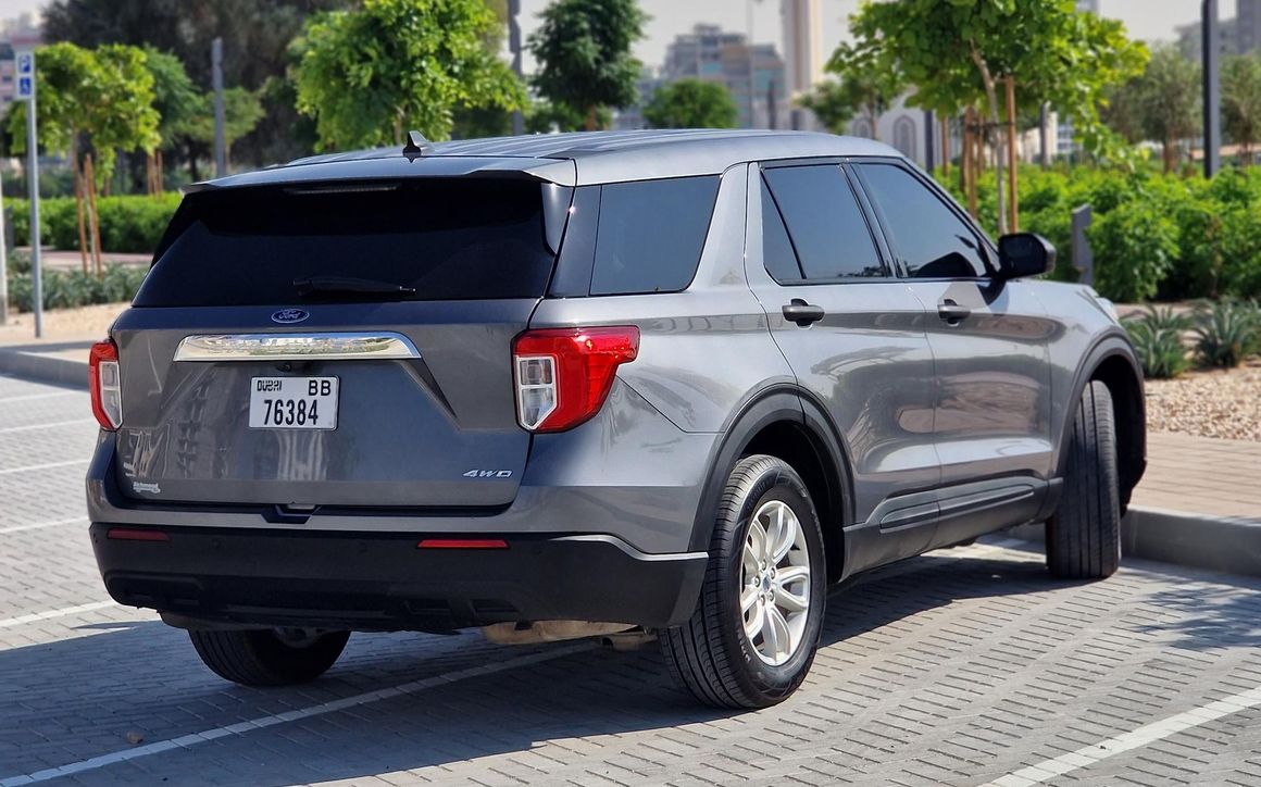 Ford Explorer - image 5