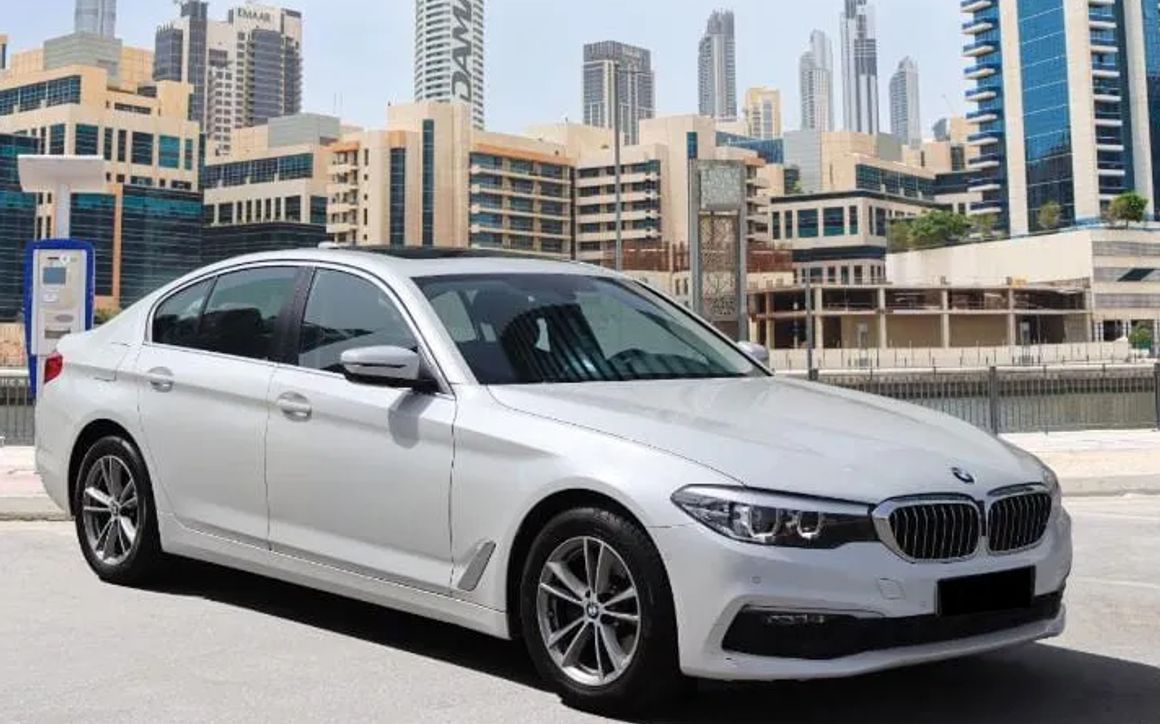BMW 520i - image 1