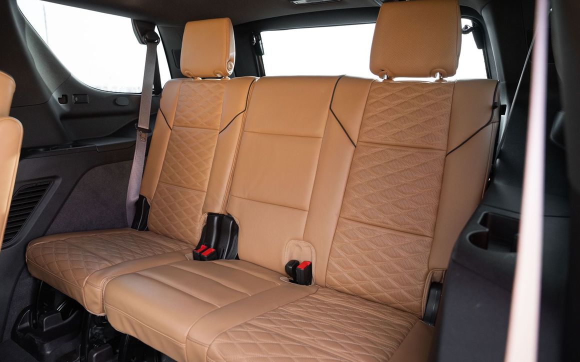 Cadillac Escalade Sport - image 7