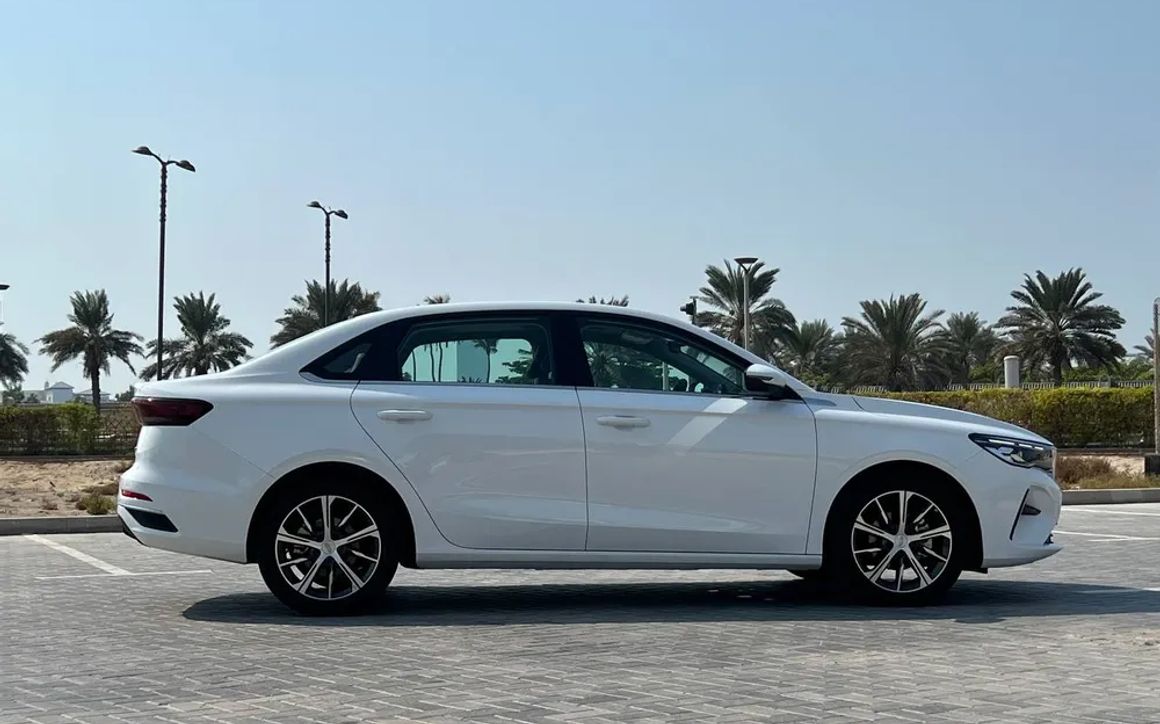 Geely Emgrand - image 2