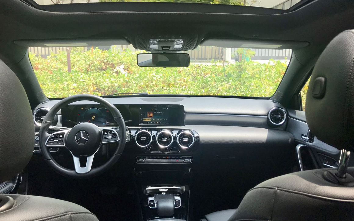 Mercedes Benz A220 - image 10