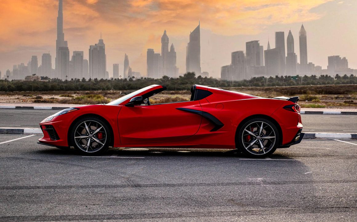 Chevrolet Corvette Convertible Red - image 4