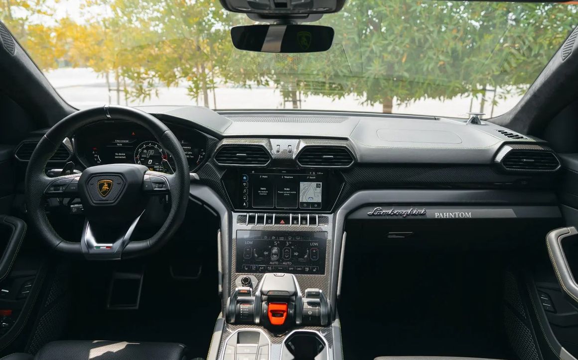 LAMBORGHINI URUS - image 6