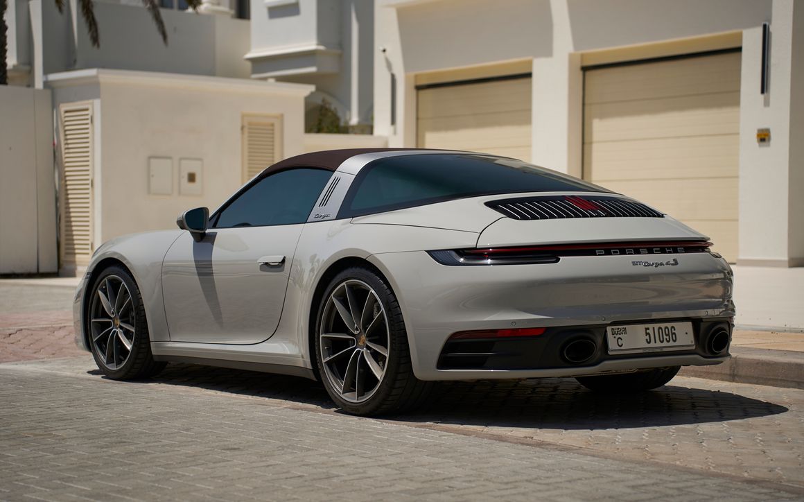 Porsche 911 Targa - image 7