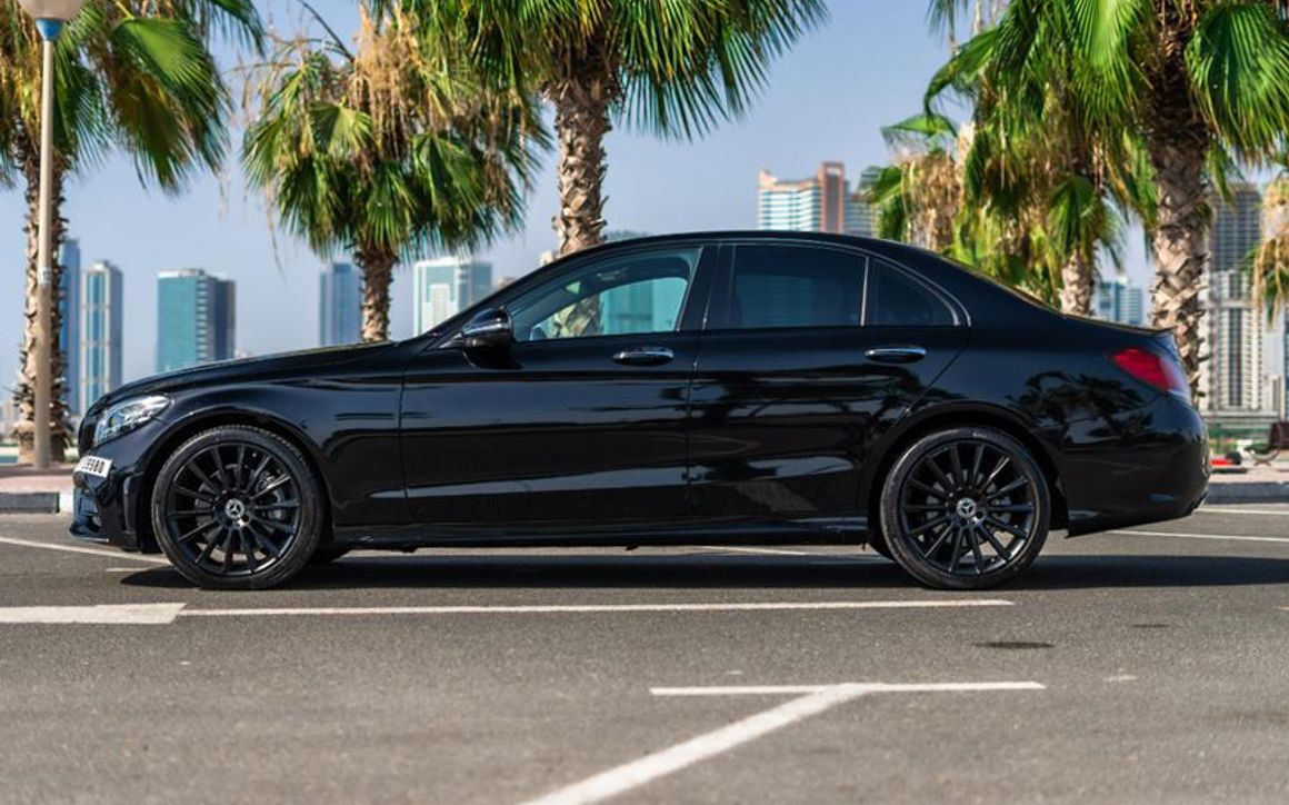 MERCEDES C300-4DOOR - image 2