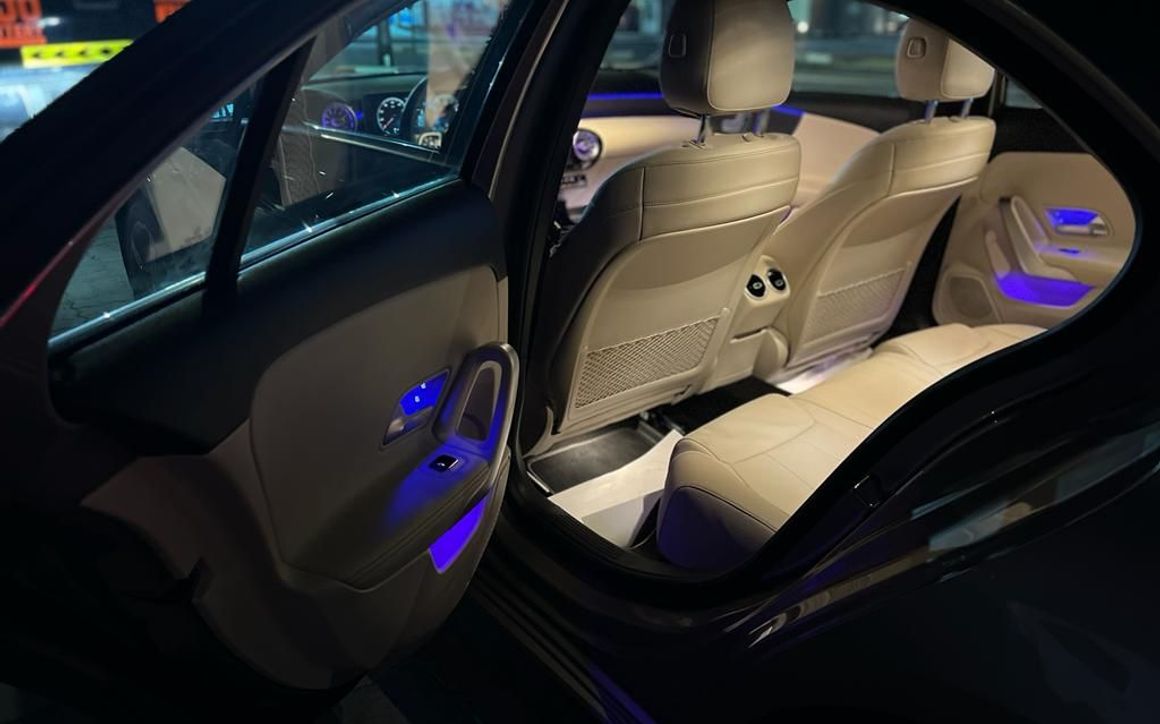 MERCEDES A220 - image 6