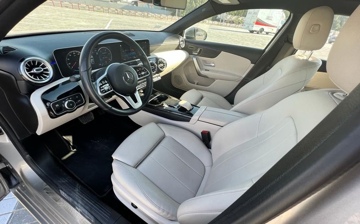 MERCEDES A220 - image 5