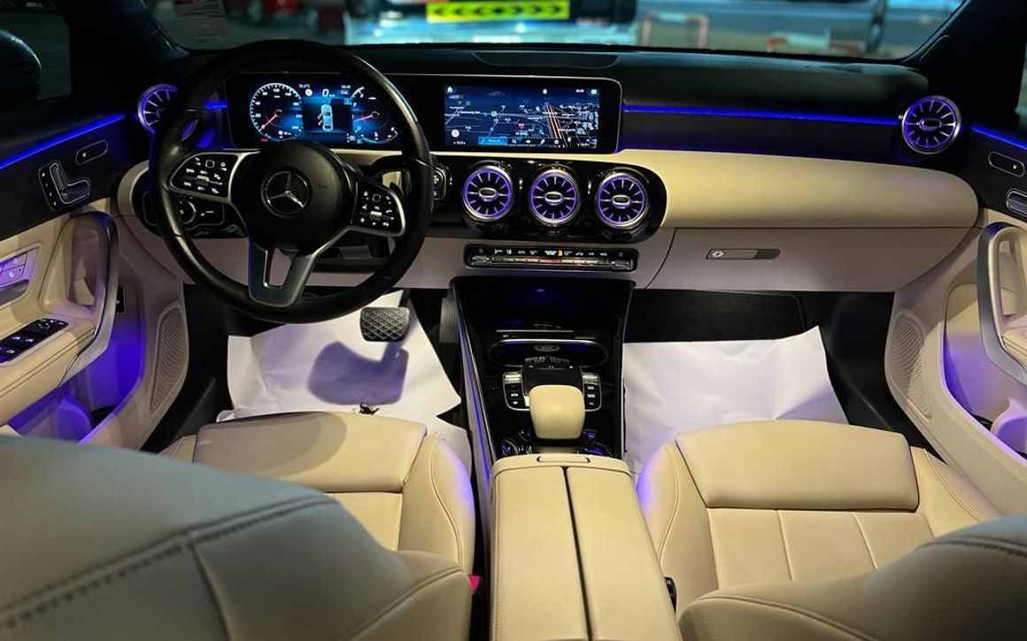 MERCEDES A220 - image 4