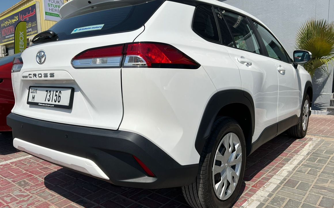 TOYOTA COROLLA CROSS - image 3