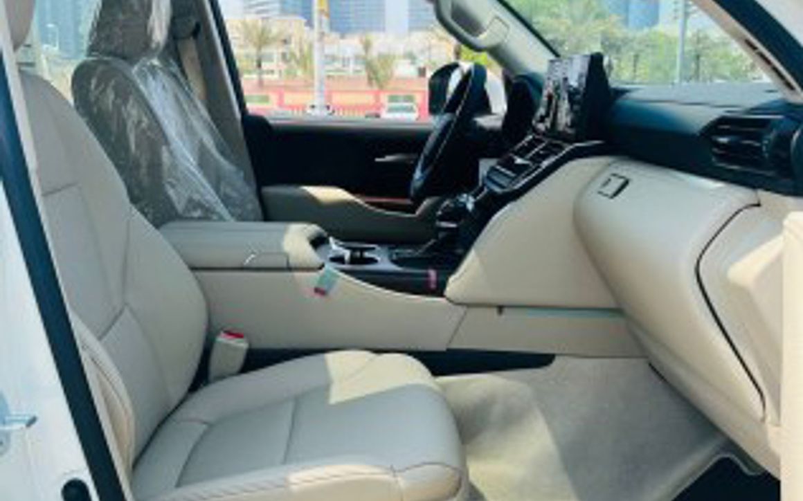 TOYOTA LANDCRUISER GX-R - 2024 - image 6