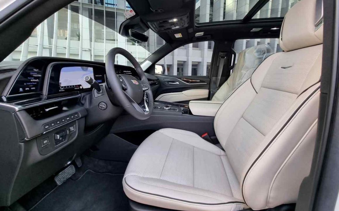 CADILLAC ESCALADE 2023 - image 4
