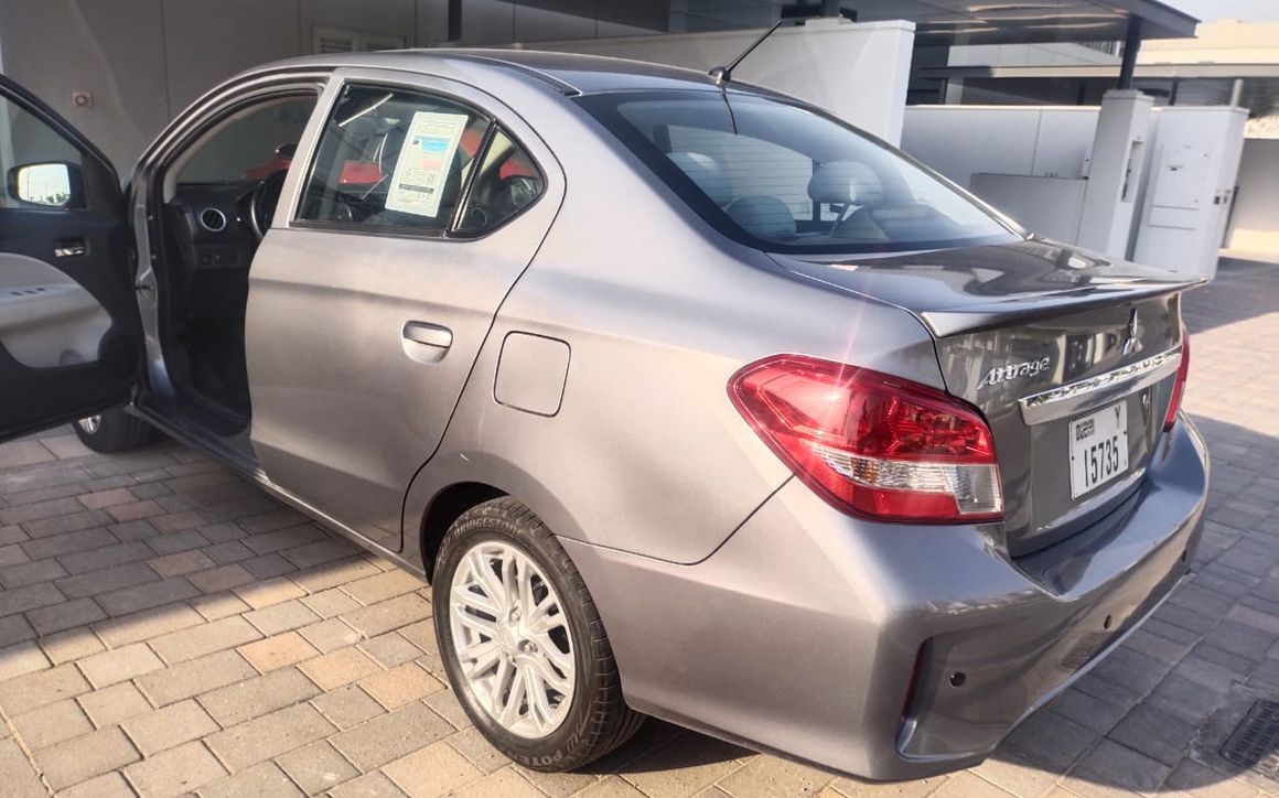 Mitsubishi Attrage 2023 - image 3