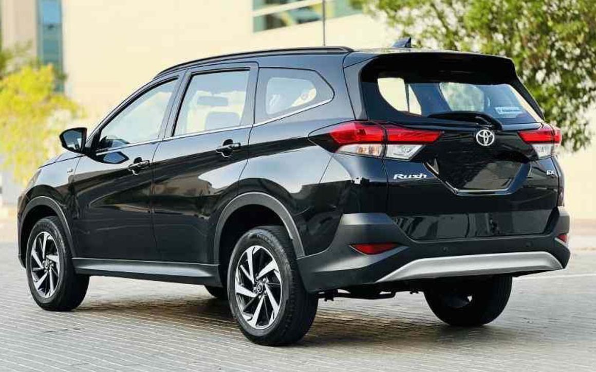 Toyota Rush - image 2