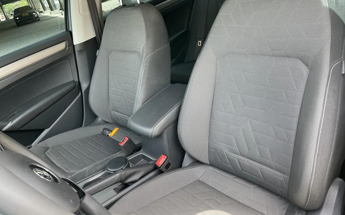 Volkswagen Passat - image 7