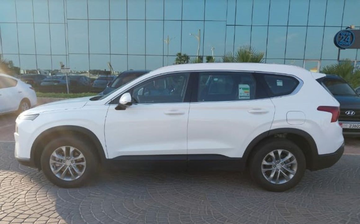 HYUNDAI SANTA FE - image 2