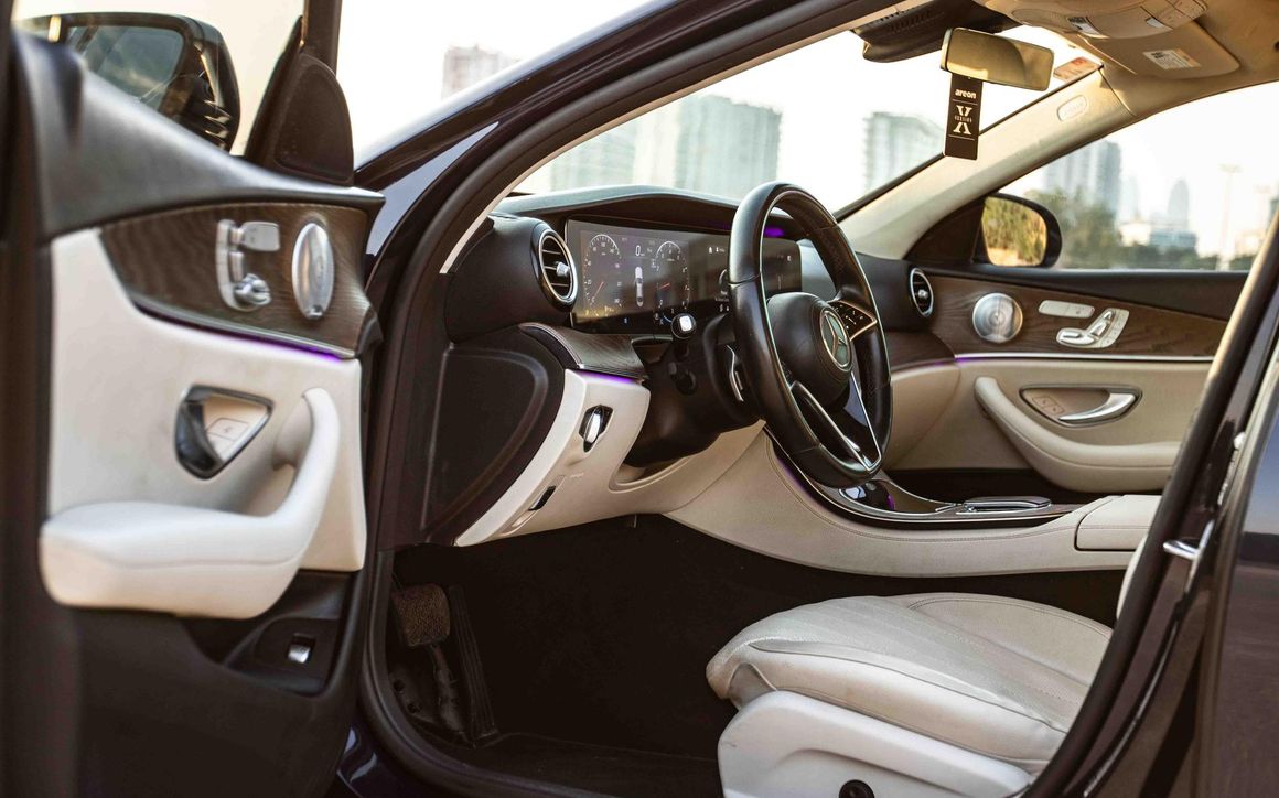 MERCEDES E350 - image 10