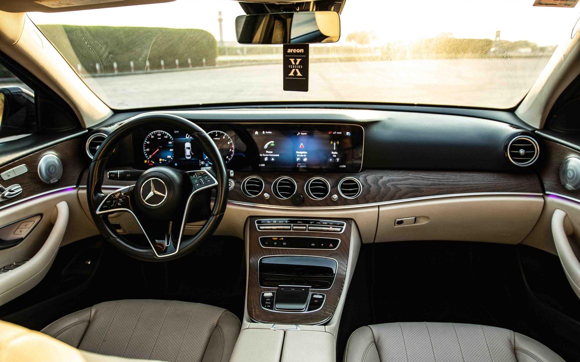 MERCEDES E350 - image 16