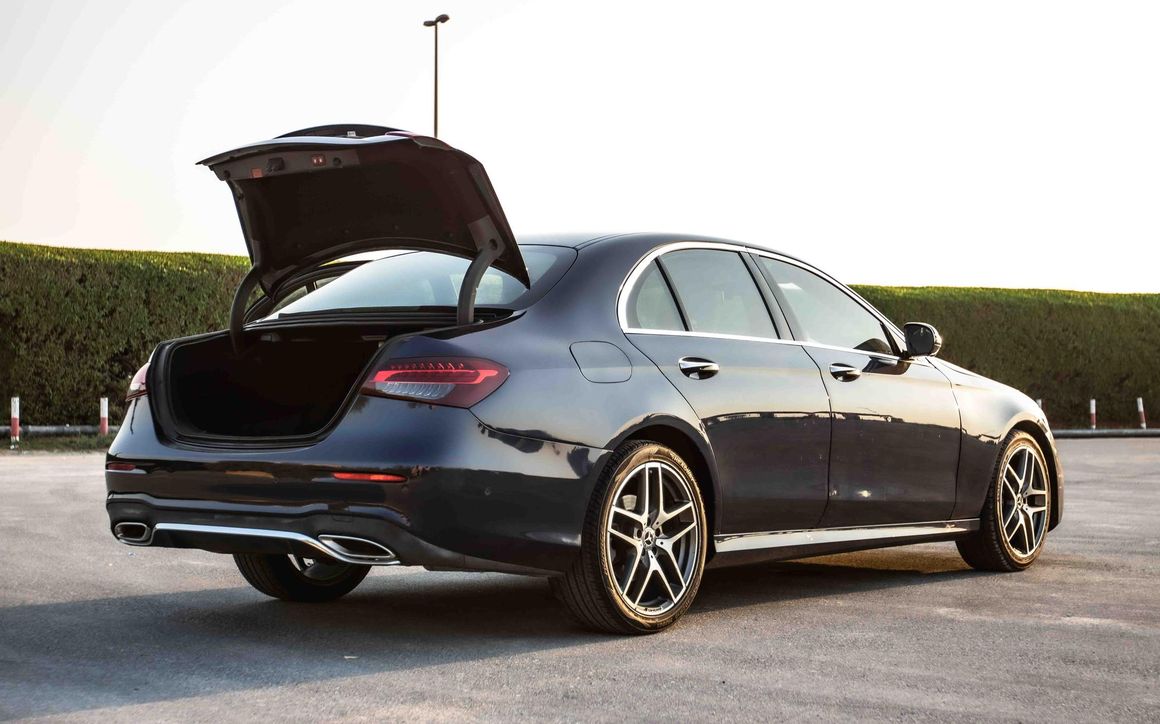 MERCEDES E350 - image 8