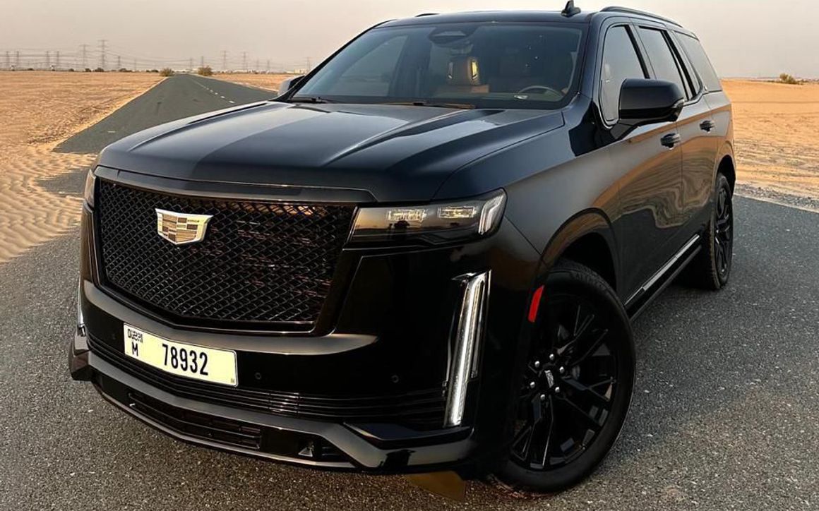 Cadillac Escalade - image 1