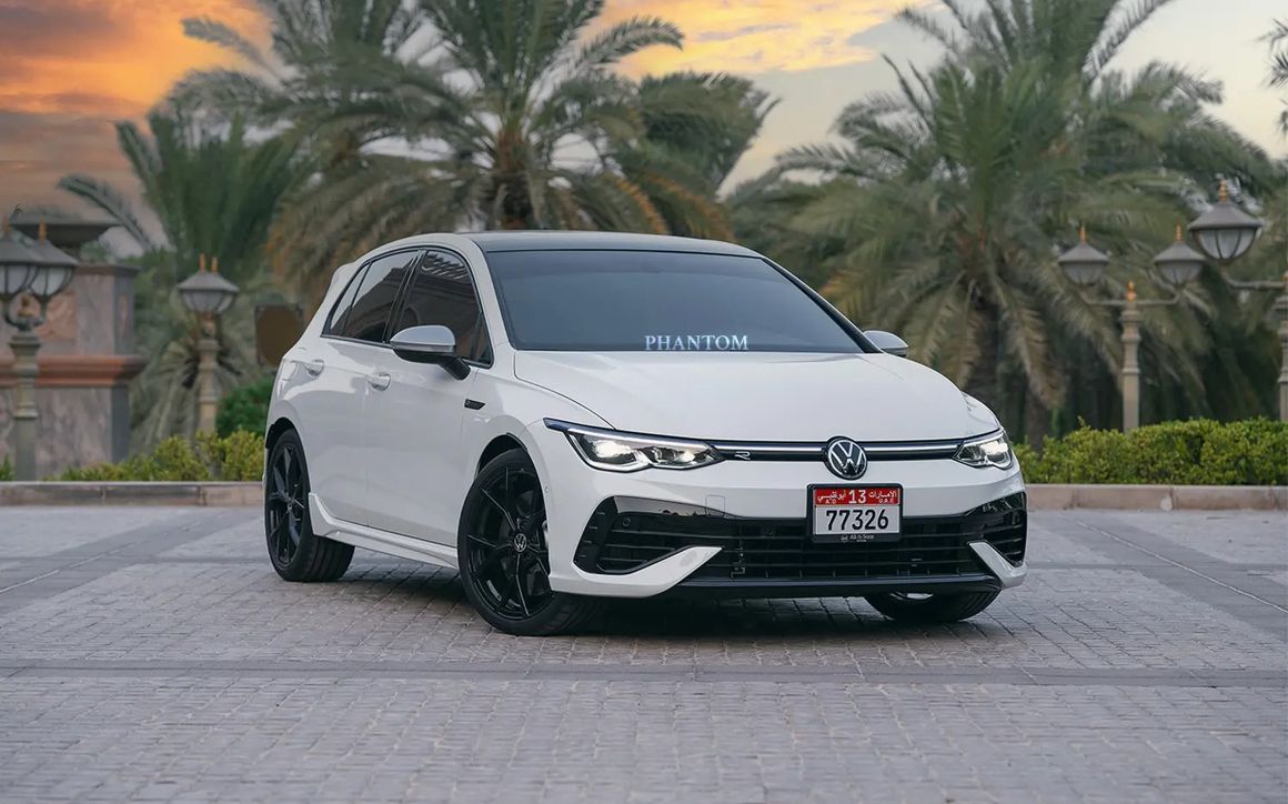VOLKSWAGEN GOLF R - image 1