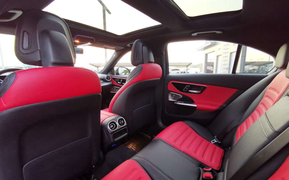 MERCEDES C300 - image 14