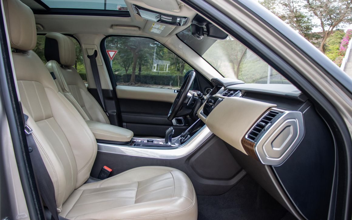 Range Rover Sport - image 10