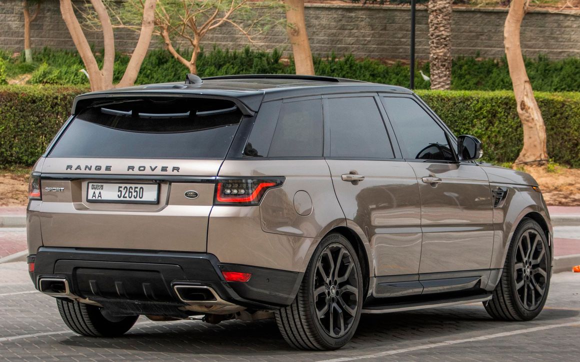 Range Rover Sport - image 8