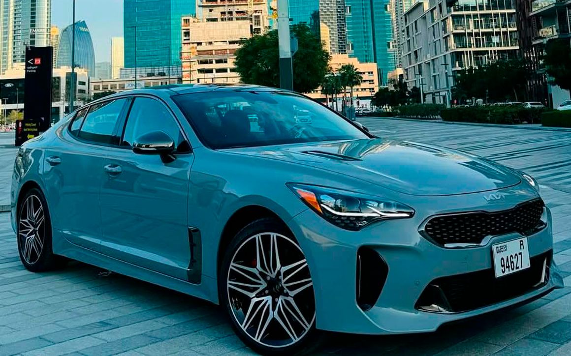 KIA STINGER - image 1