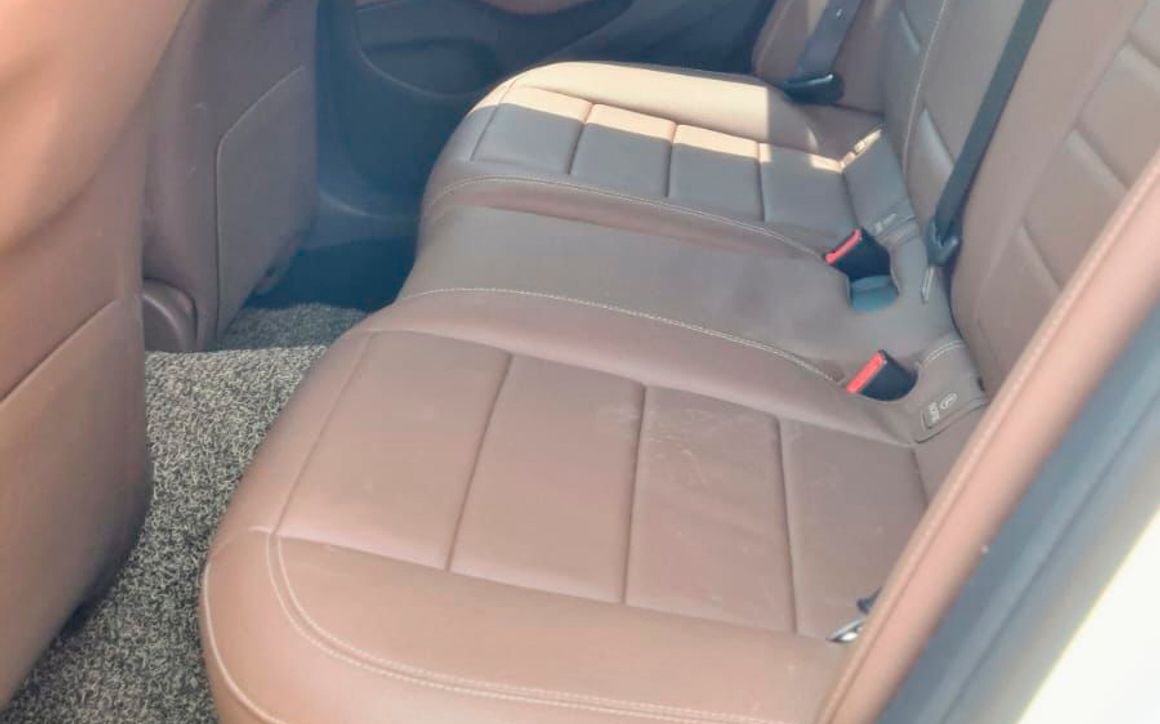 Mercedes E250 2022 White - image 6