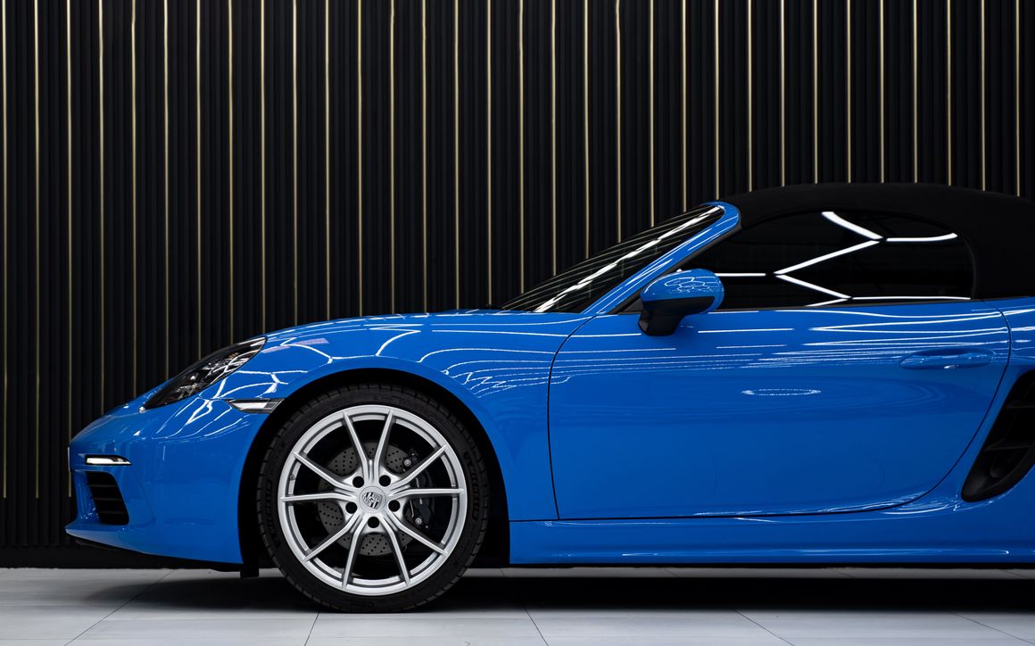 PORSCHE 718 BOXTER BLUE - image 10