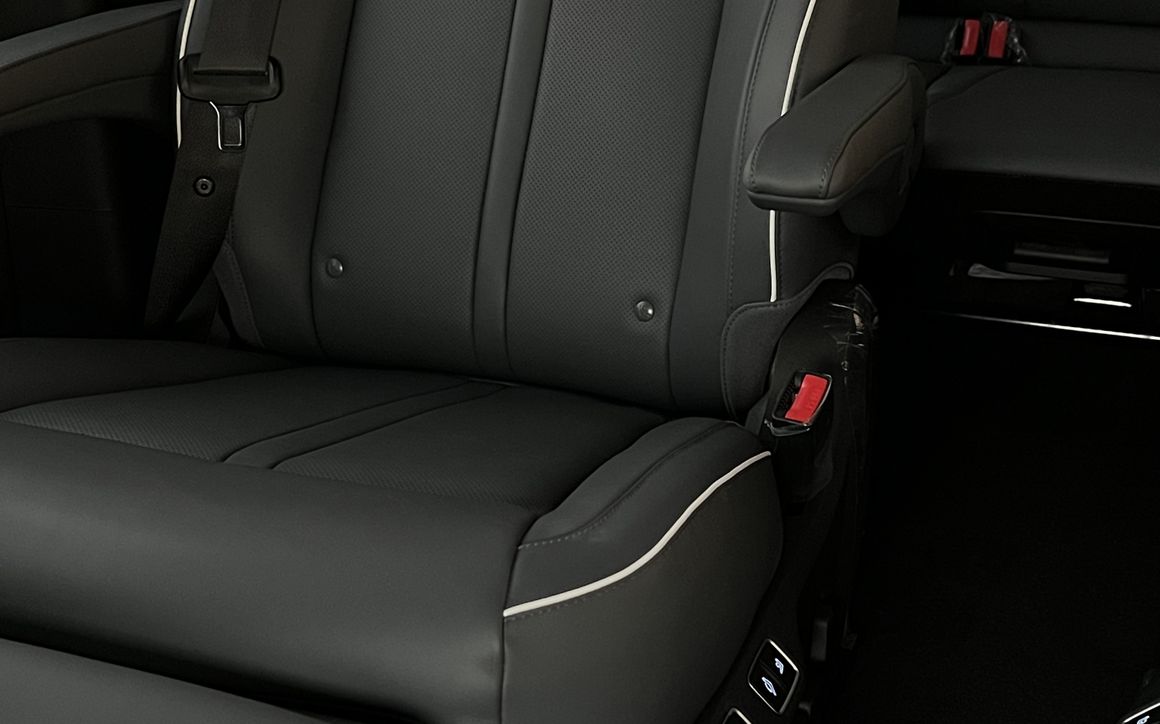 HYUNDAI STARIA - image 10