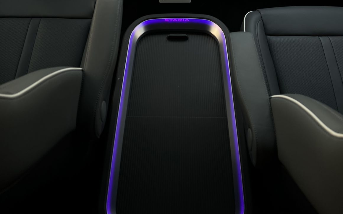 HYUNDAI STARIA - image 12