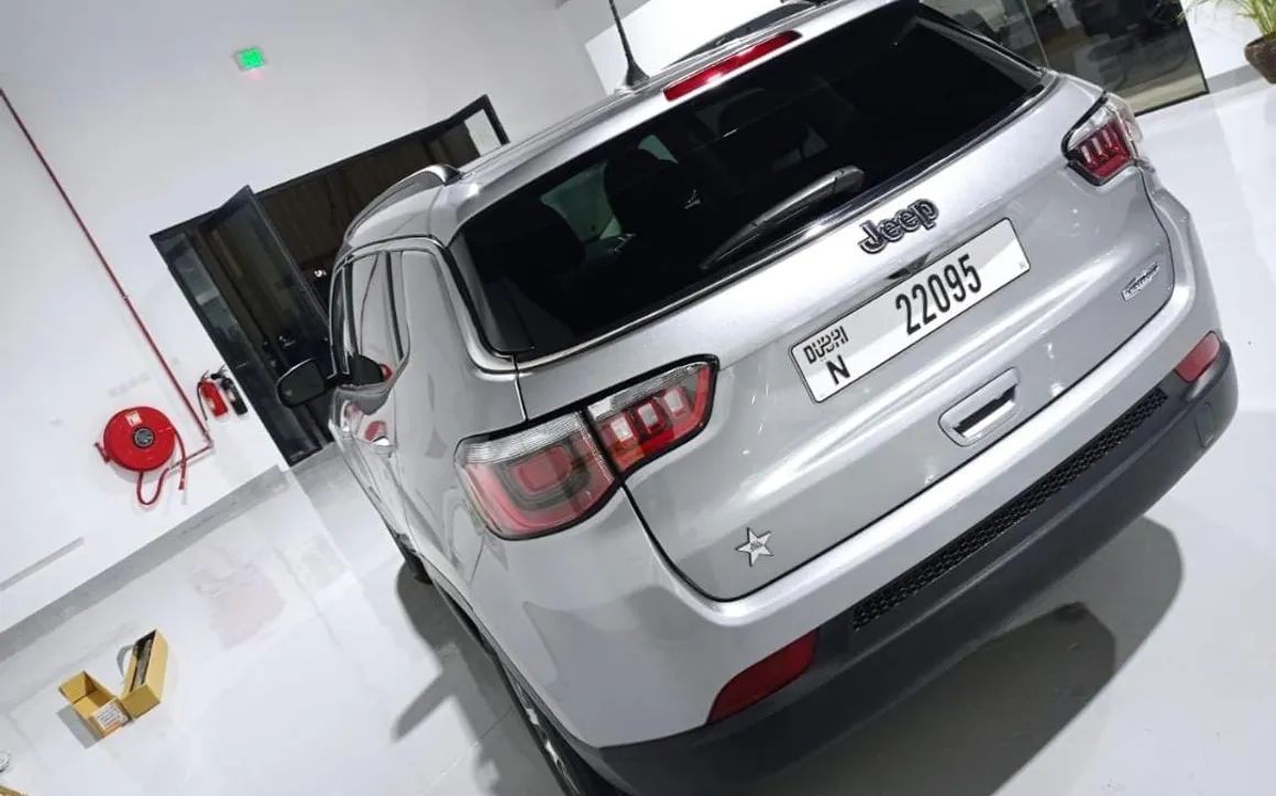 Jeep Compass - image 4