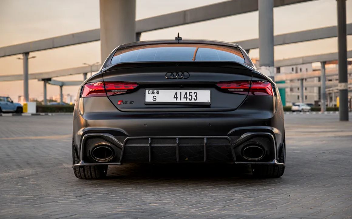 Audi RS5 Carbon Edition - image 8