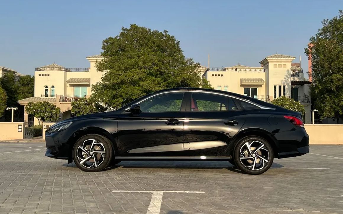 MG GT Turbo - image 2