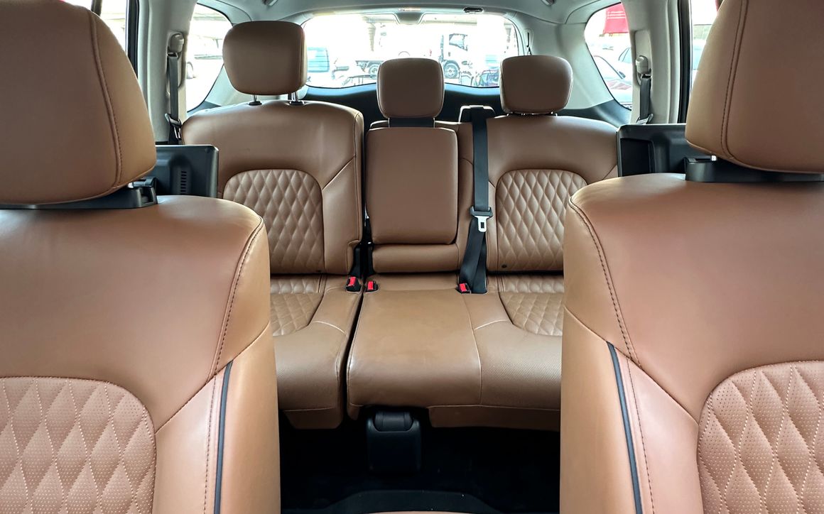 INFINITI QX80 - image 5