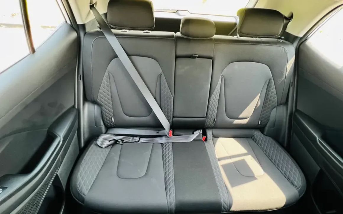 HYUNDAI CRETA - image 8
