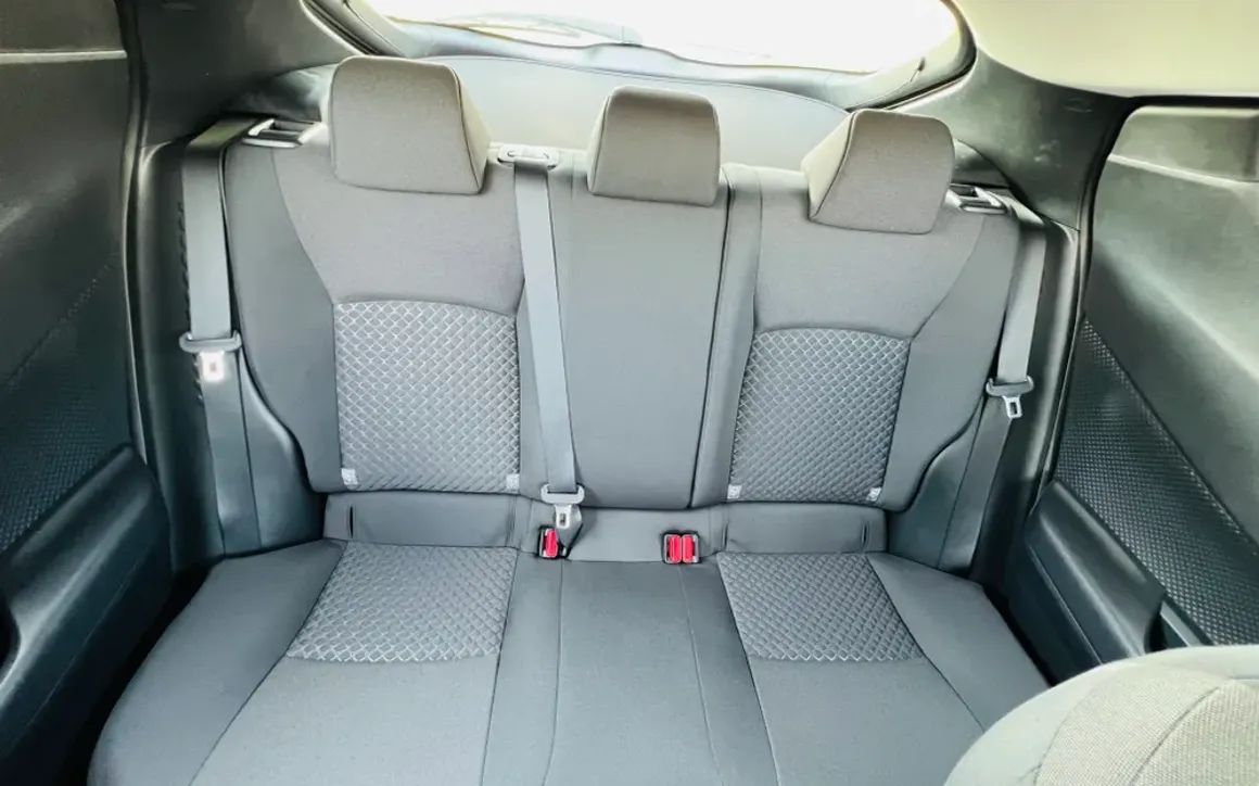 TOYOTA CHR HYBRID - image 10