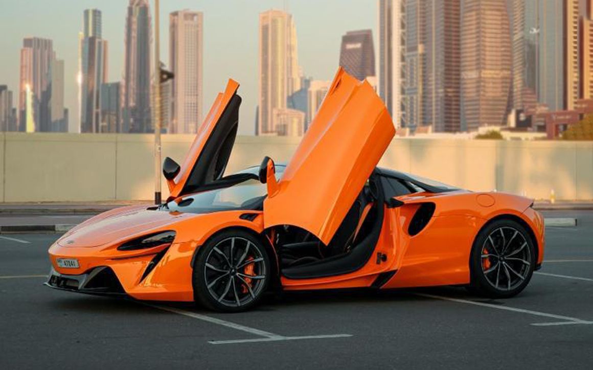 McLaren Artura Spider - image 2