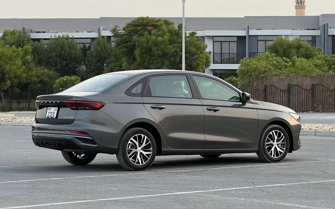 GEELY EM GRAND - image 4