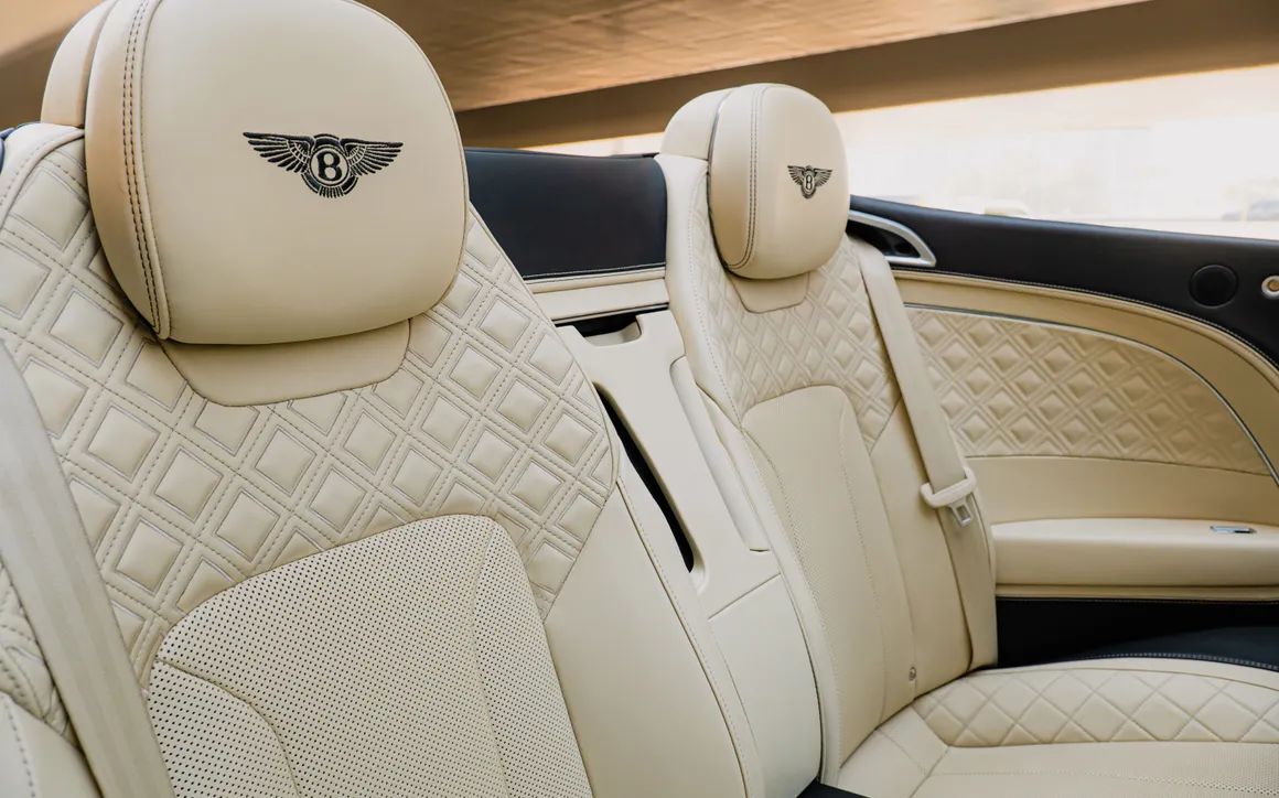 Bentley Continental GTC Azure - image 10