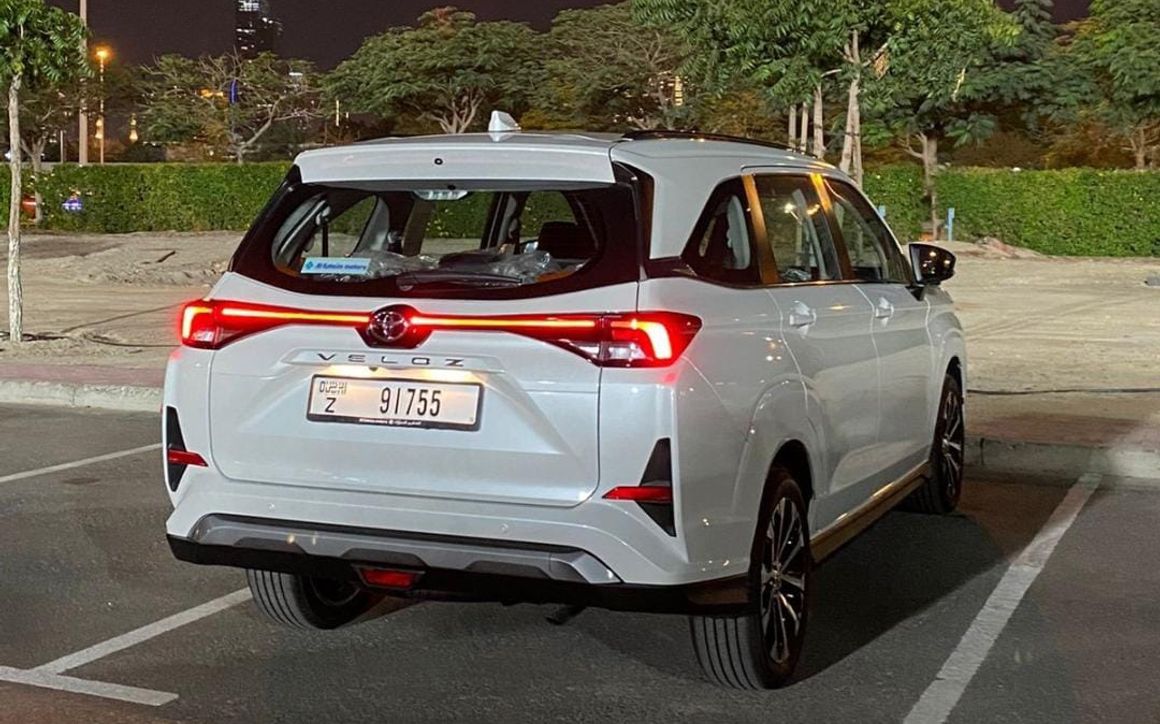 Toyota Veloz - image 7