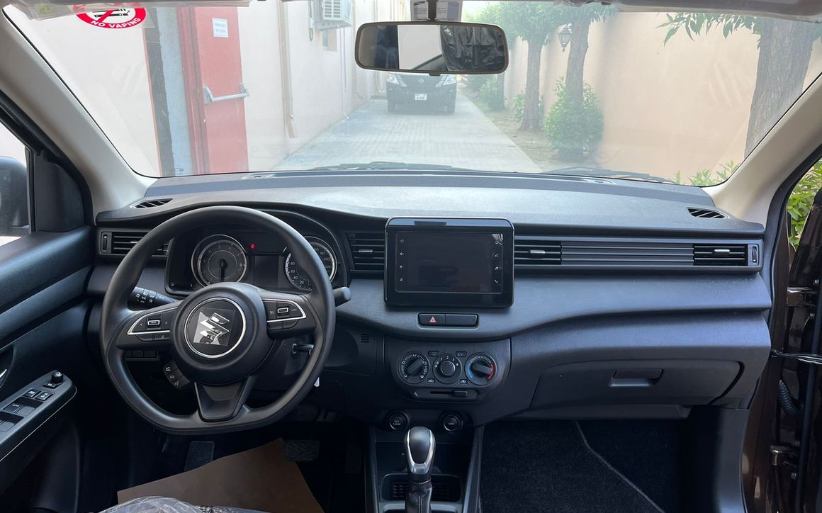 SUZUKI ERTIGA 1.5L 7 STR AT 2024 - image 4