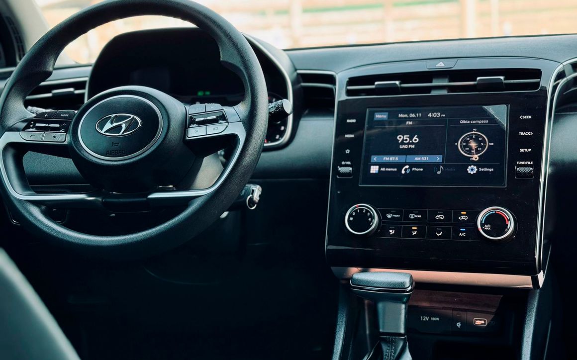HYUNDAI TUCSON - image 11